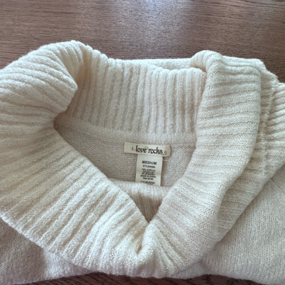 Love Rocks sweater - Picture 2 of 5